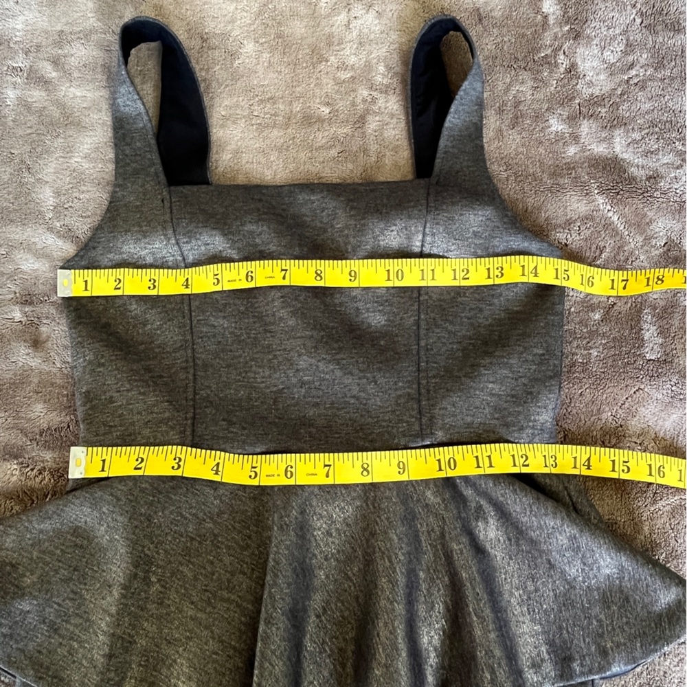 ALICE + OLIVIA “Dahlia” metallic, square neckline, peplum dress in size 6 - Picture 13 of 15